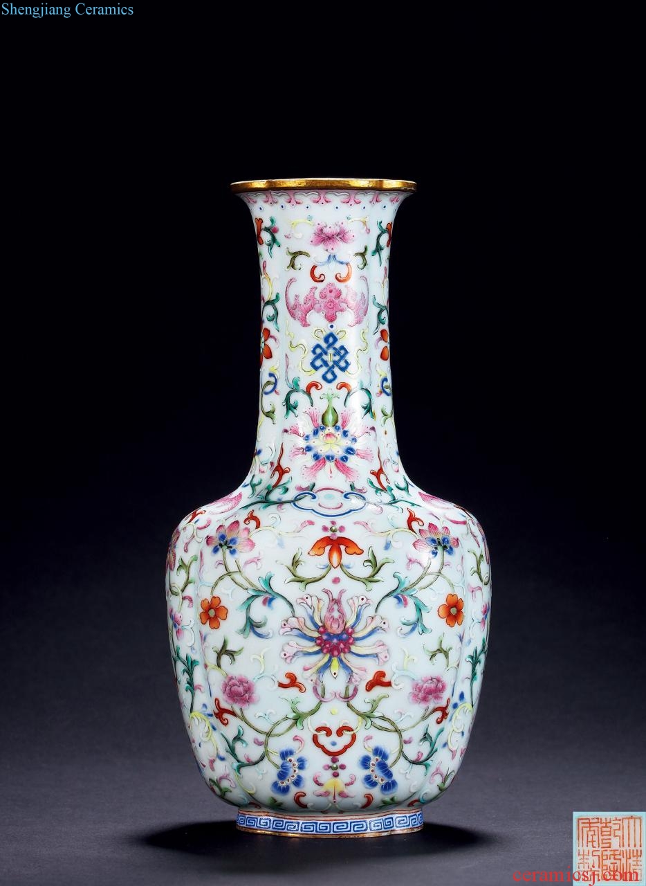Qing qianlong pastel branch lotus design lines haitang shaped bottle