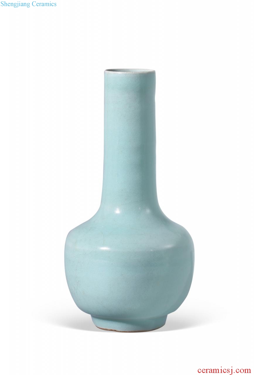The southern song dynasty to yuan Longquan celadon powder blue glaze straight flask