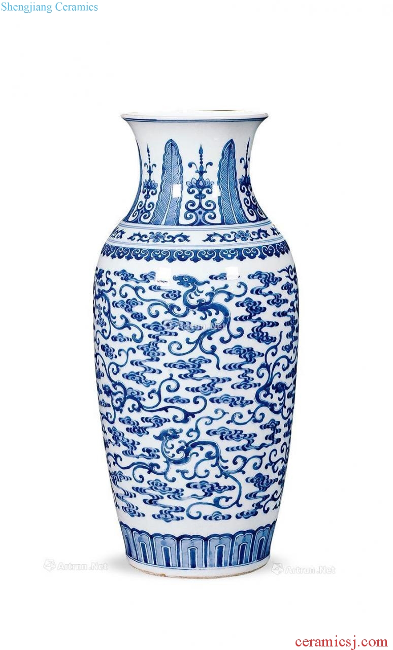 Qing qianlong Blue and white dragon grain goddess of mercy bottle