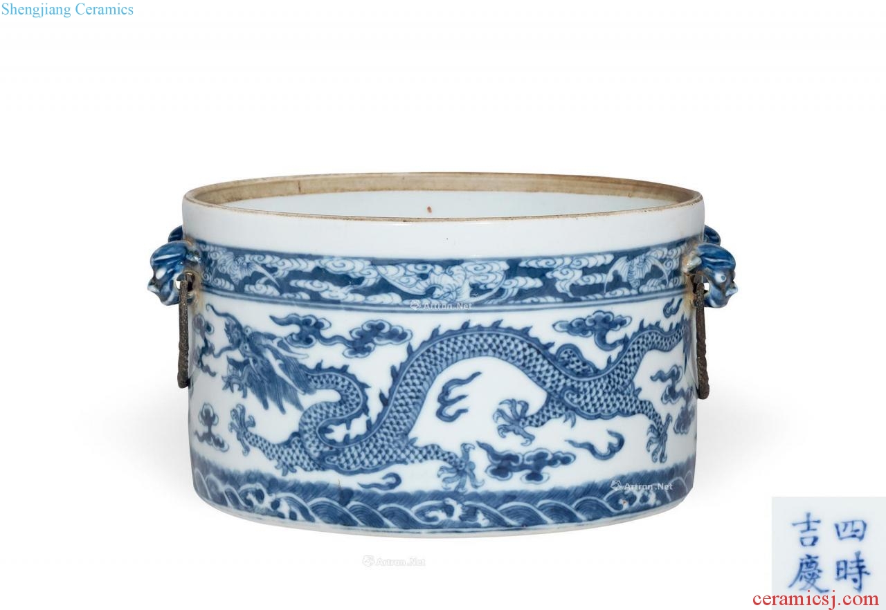 Qing guangxu Blue and white dragon cover box