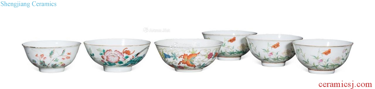 Clear pastel flowers green-splashed bowls (group a)