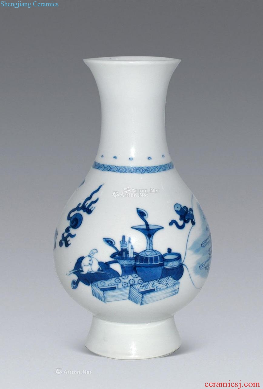 In the qing dynasty Blue and white antique grain pipa statue