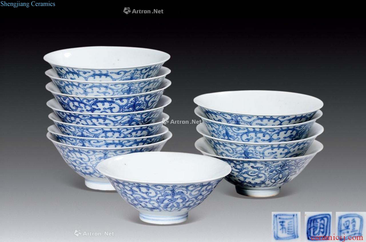 Qing dynasty blue and white flowers green-splashed bowls (twelve)