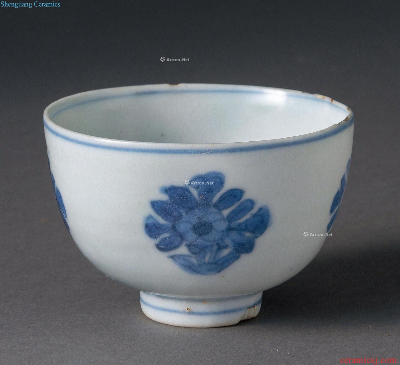 Ming jiajing blueness spends the cup