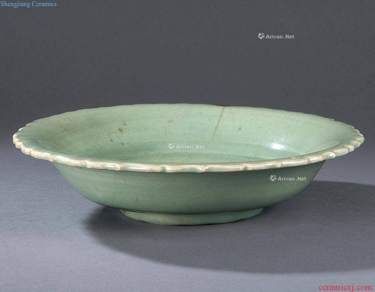 Ming Longquan celadon green disk