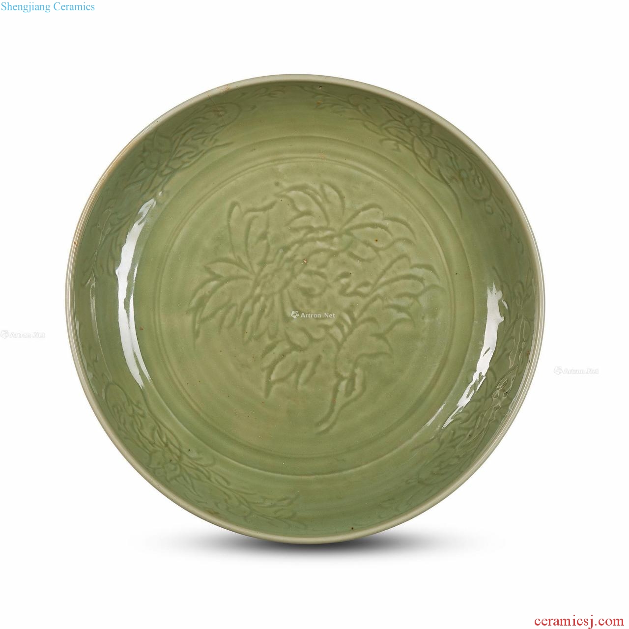 Ming in the 15th century Longquan celadon green glaze dark engraved fold branch flowers grain market