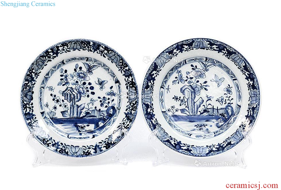 Qing dynasty blue and white flower tray (a)