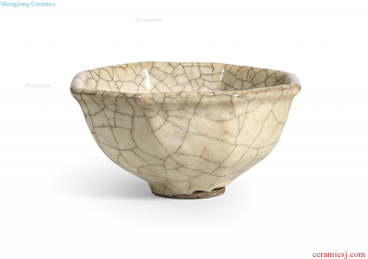 The song dynasty to Ming Elder brother kiln eight square cup