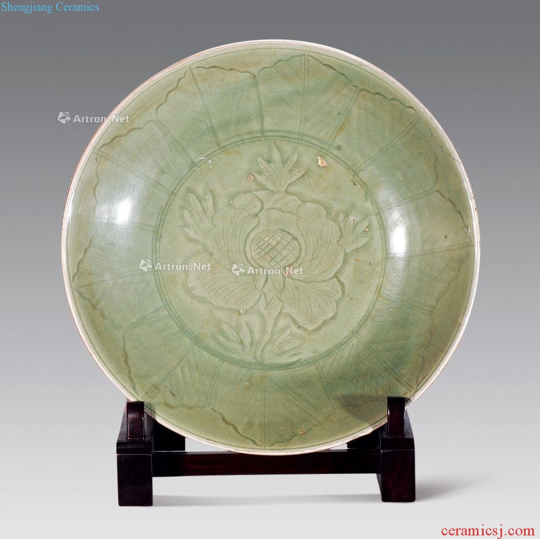 Ming Longquan hand-cut plate