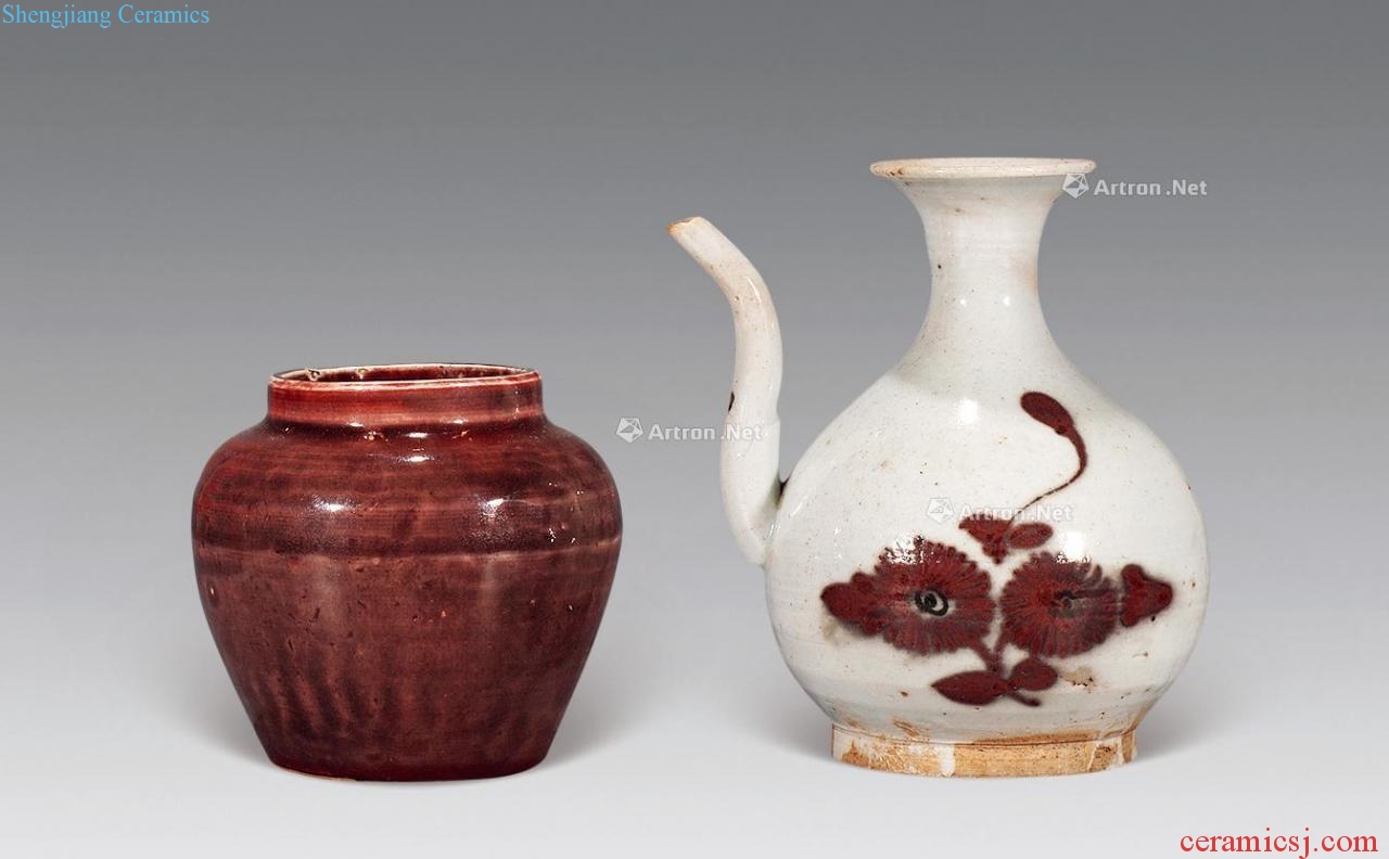 Ming Youligong double chrysanthemum pot, red glaze tanks (two)