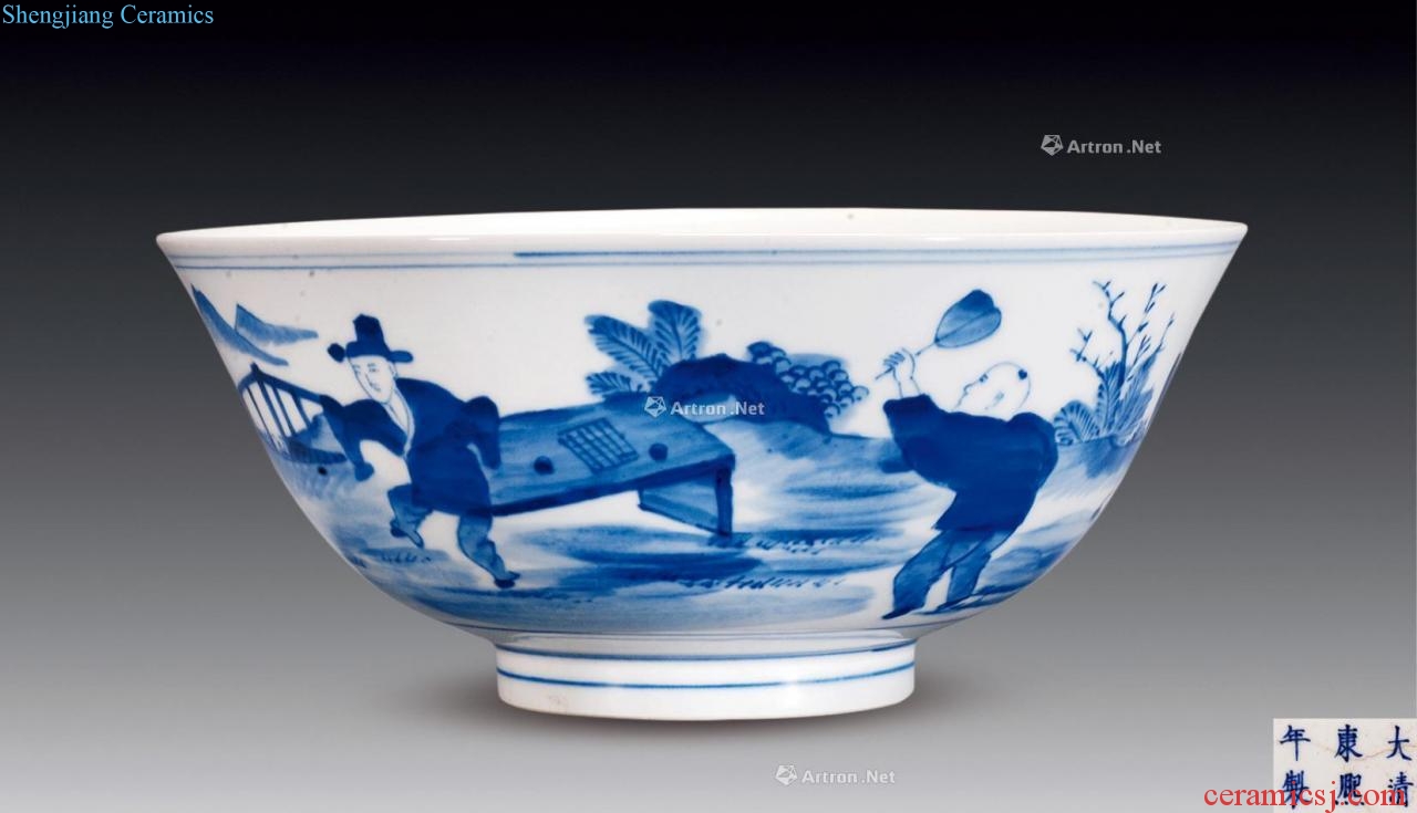 In the 18th century blue and white yard baby play bowls