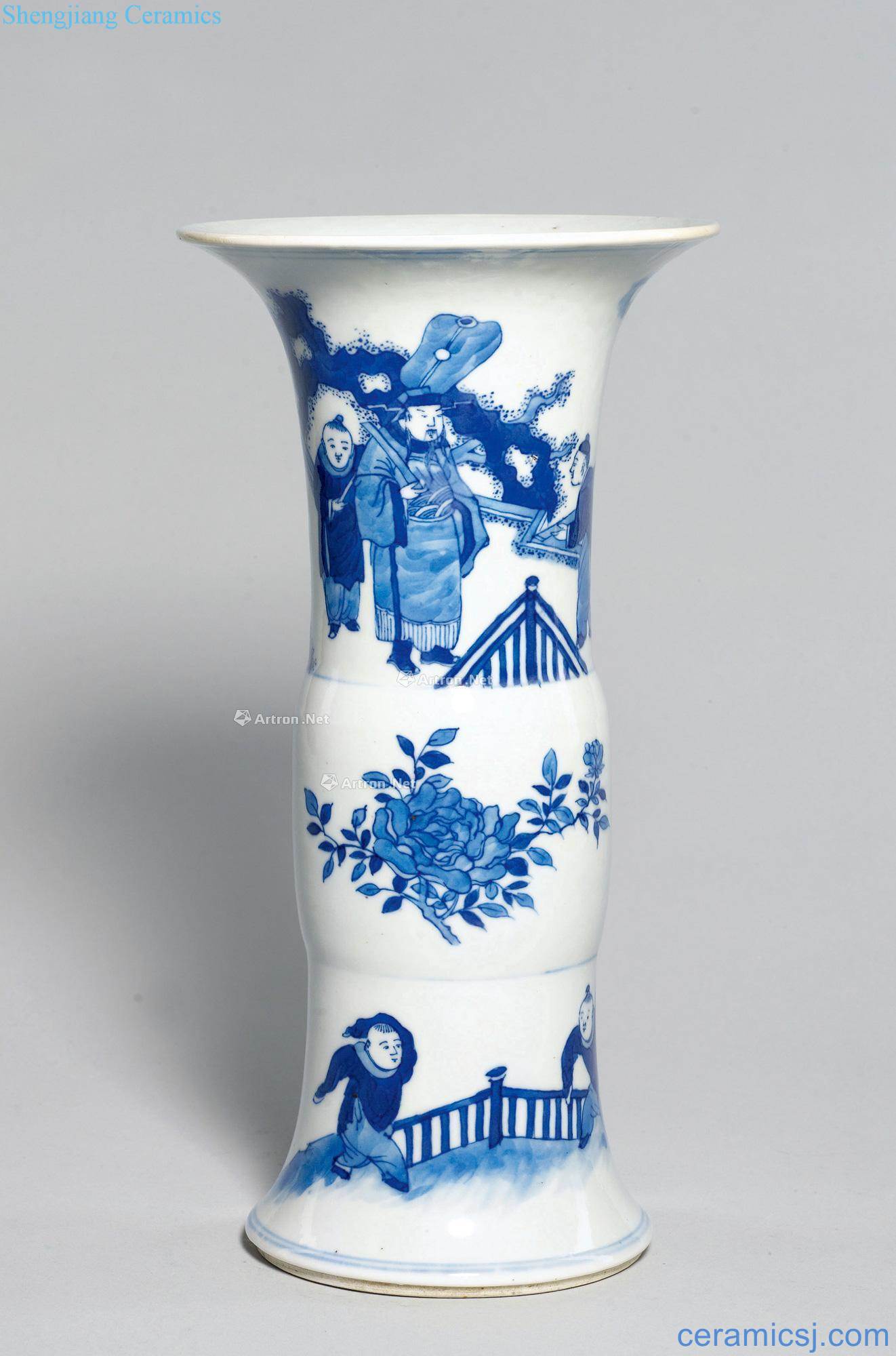 Guangxu dynasty blue-and-white YingXiWen vase with flowers