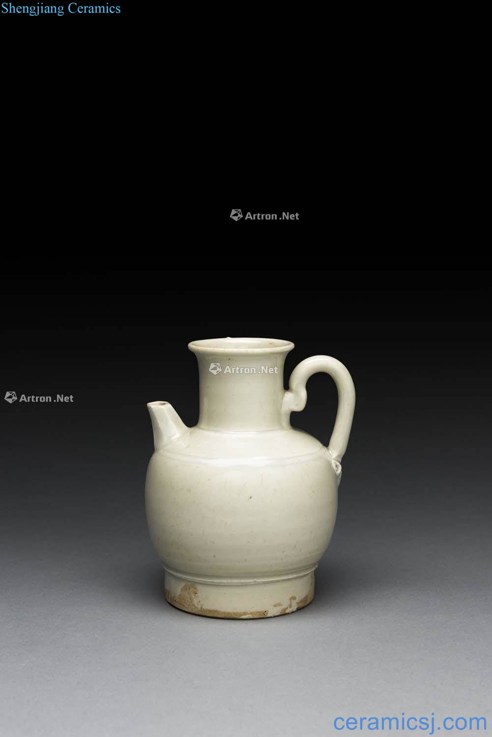 The late tang dynasty to the five dynasties 9 to 10 century square kiln pot