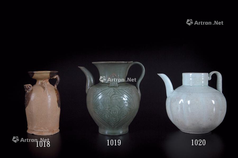 Northern song dynasty Left kiln cucumber ewer edges