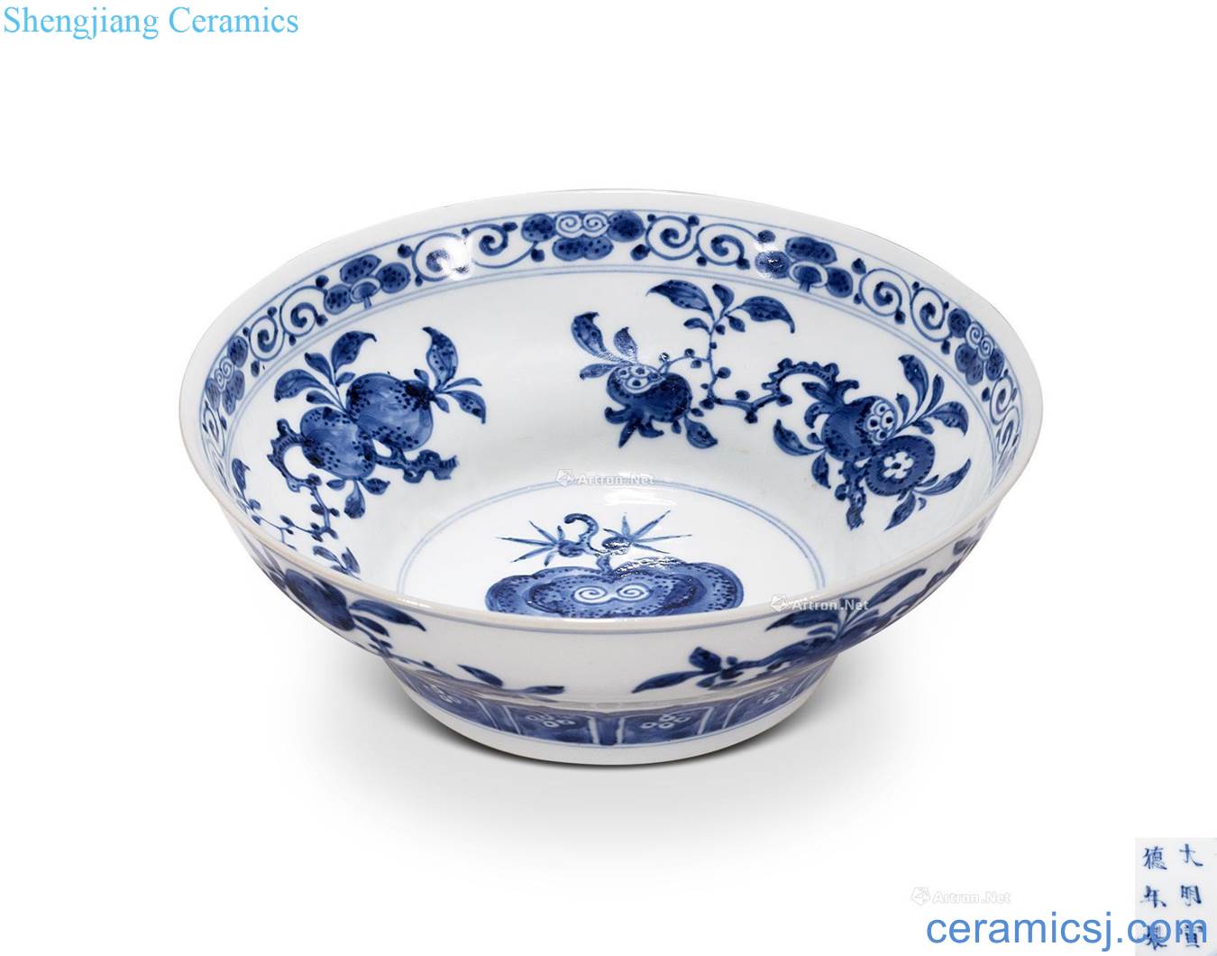 Qing yongzheng blue-and-white sanduo lines or bowl
