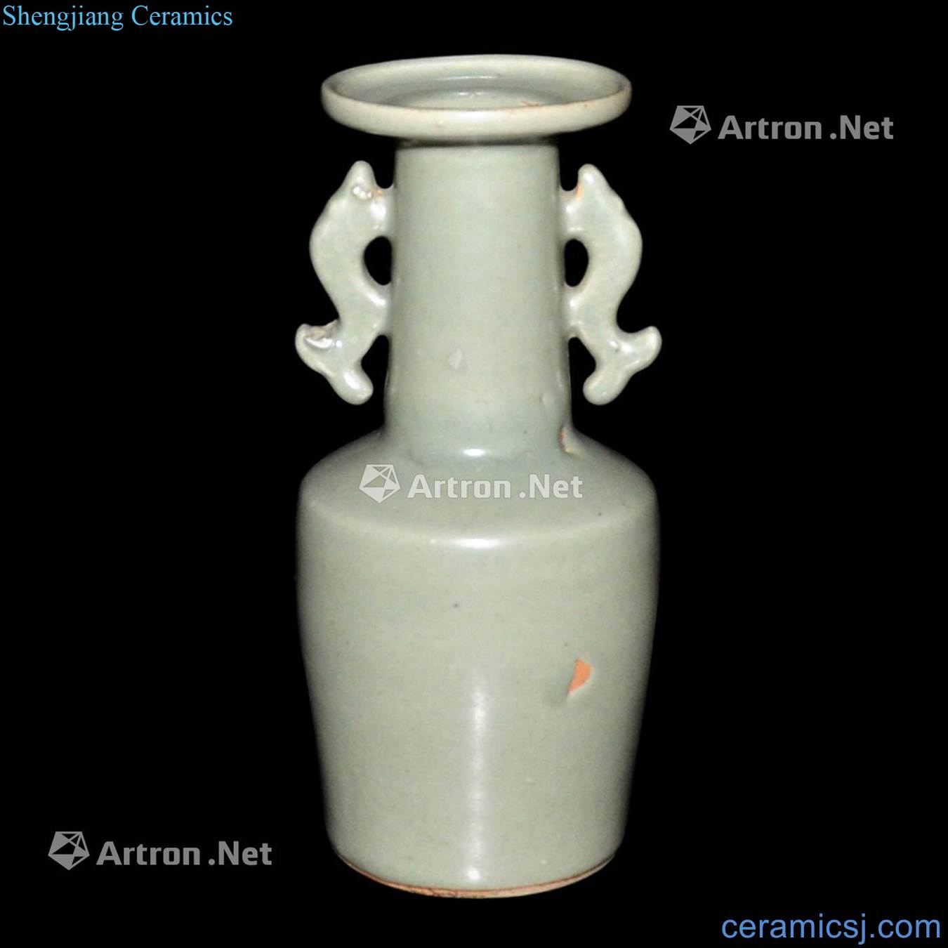 The song dynasty Longquan celadon vase with a fish