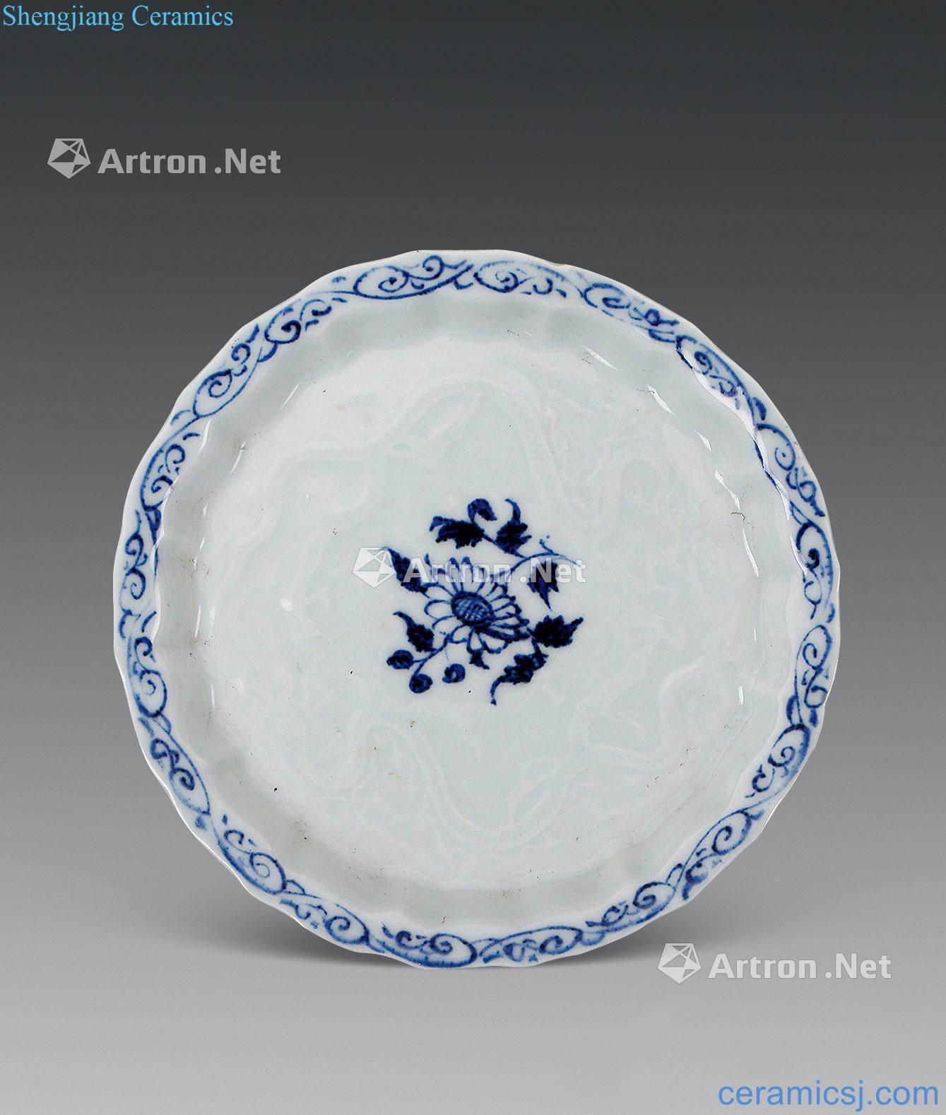 yuan Blue and white printing folding branches chrysanthemum kwai mouth tray