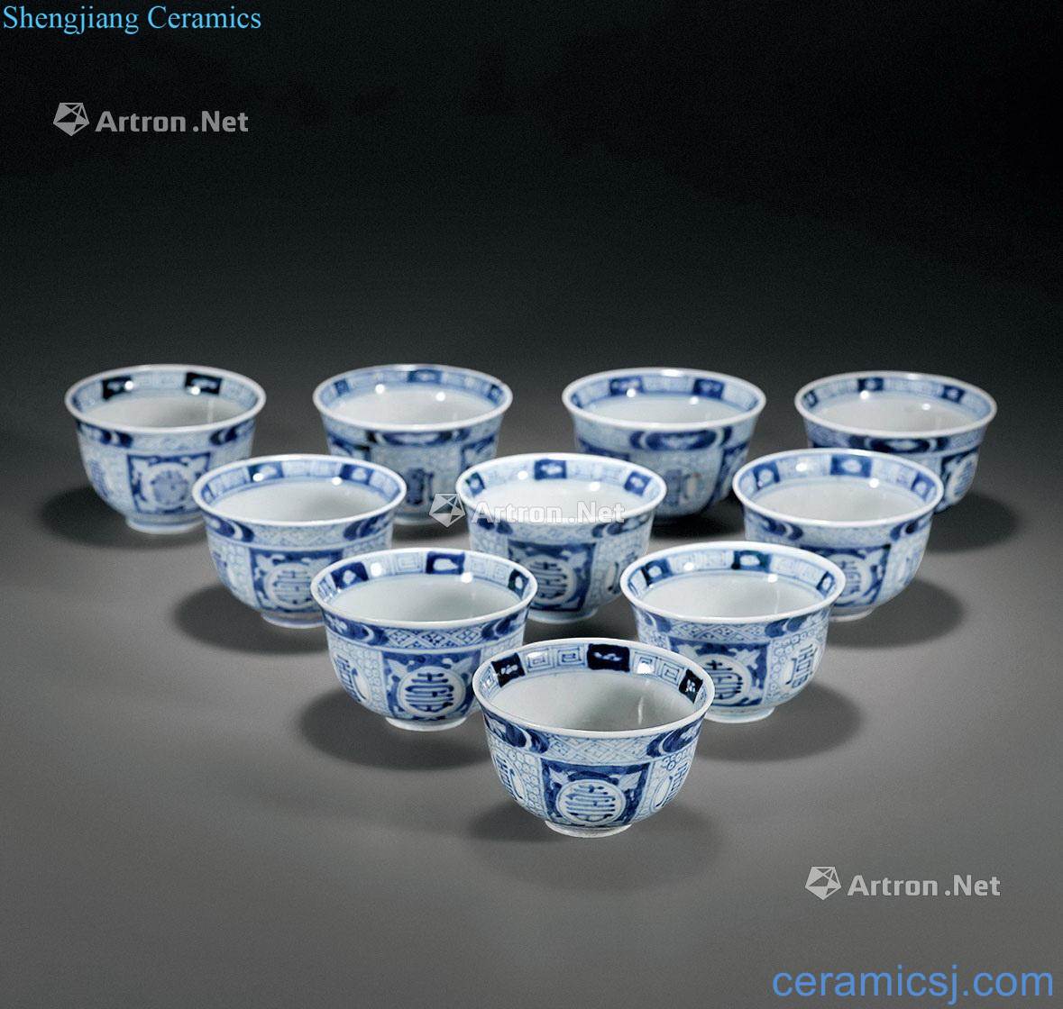 Qing porcelain cup (a)