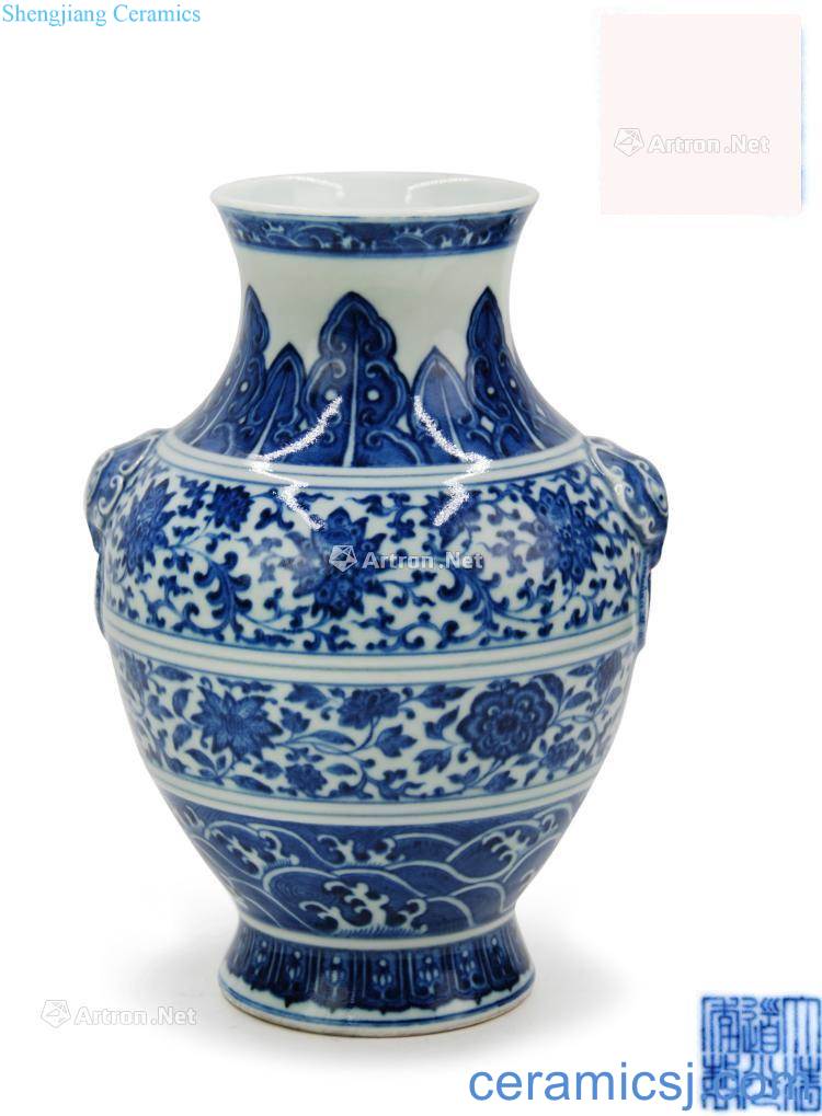 In the qing dynasty Blue and white vase with a beast