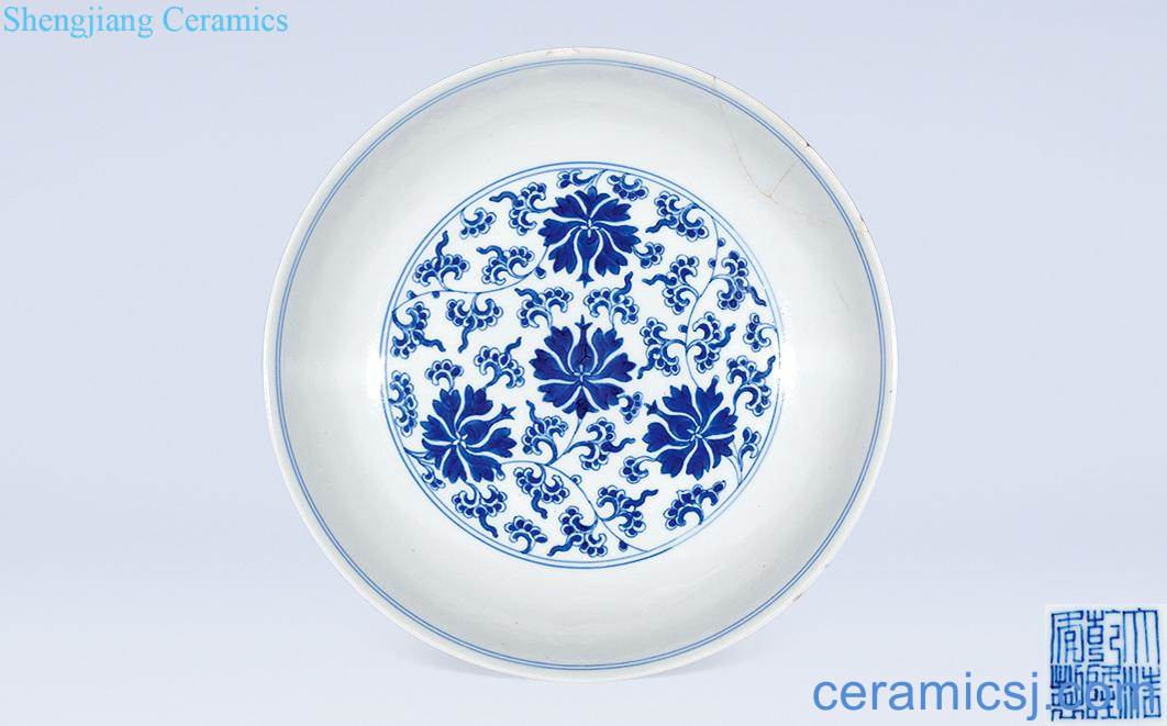 Qing qianlong Blue and white flowers ball tray