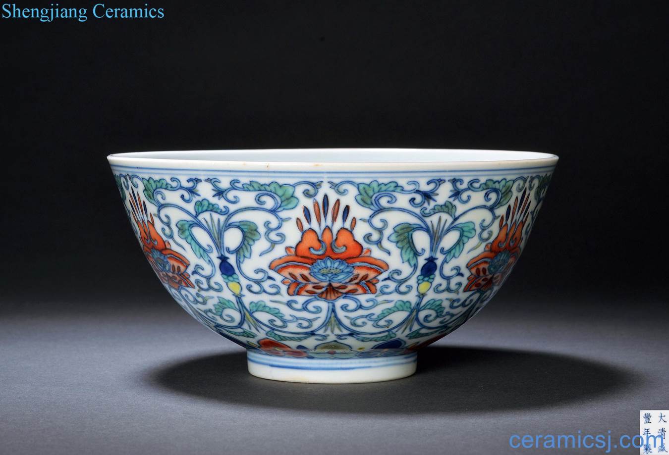 Qing xianfeng Bucket color treasure lotus pattern bowl