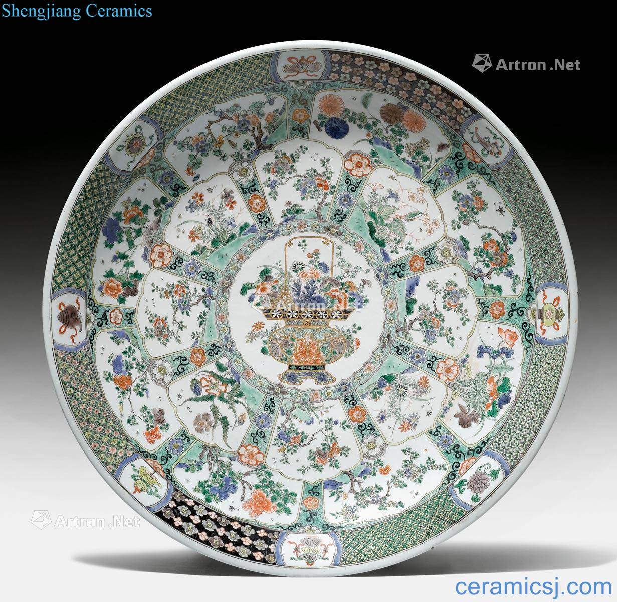 Kangxi years Colorful flower basket decoration plate