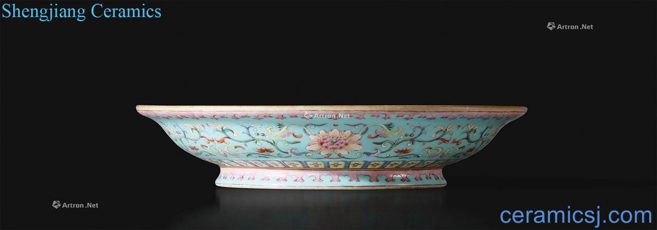 Qing qianlong carved turquoise green pastel flowers around branches grain fold along the plate