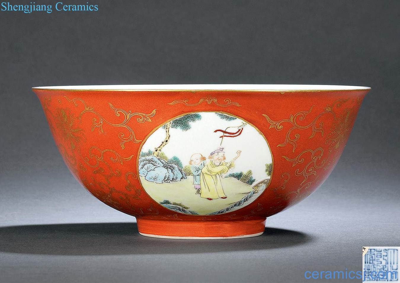 Qing qianlong coral red paint powder enamel medallion bowl