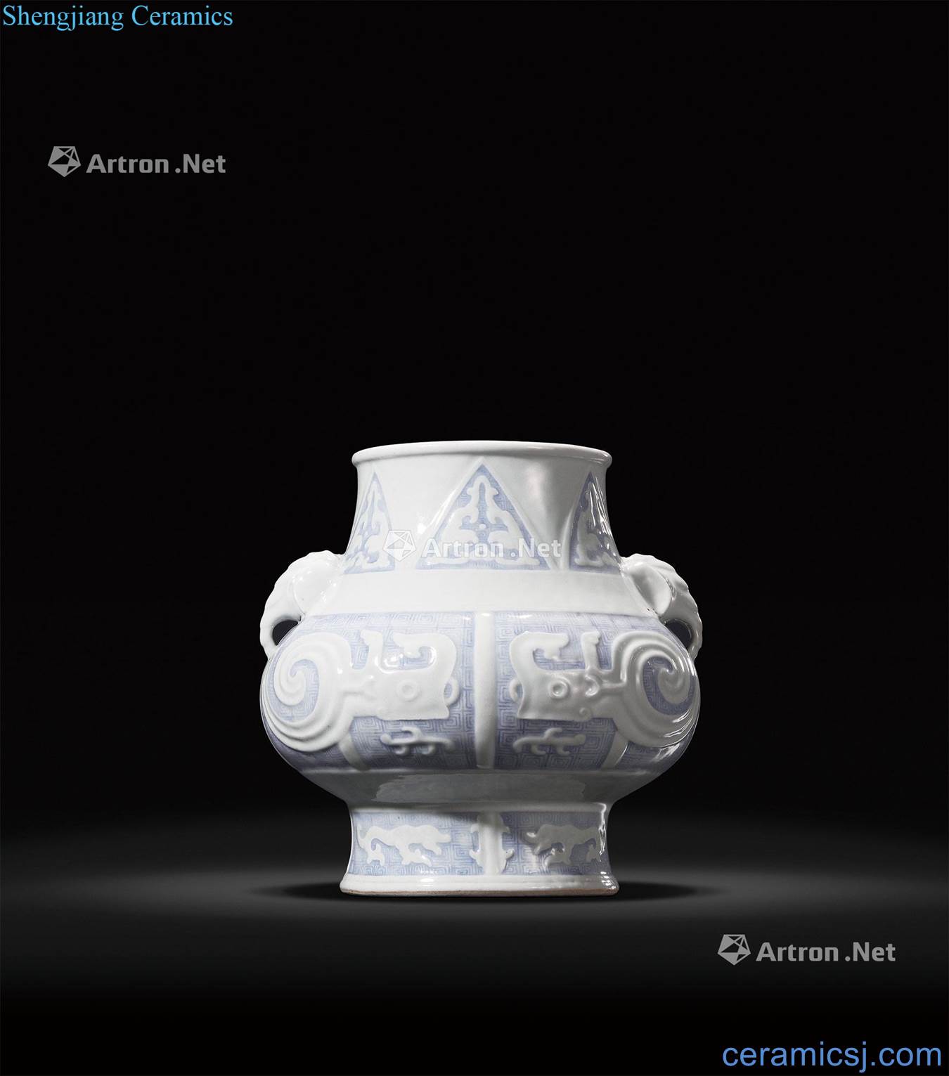 Qing qianlong White glazed porcelain to stamps beast lines like ears