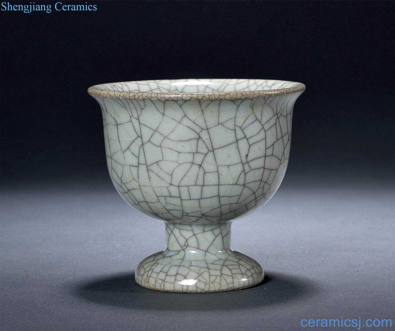 Ming Imitation officer glaze footed cup