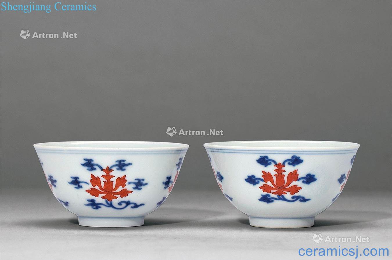 Qing qianlong blue vitriol red honeysuckle grain cup (a)