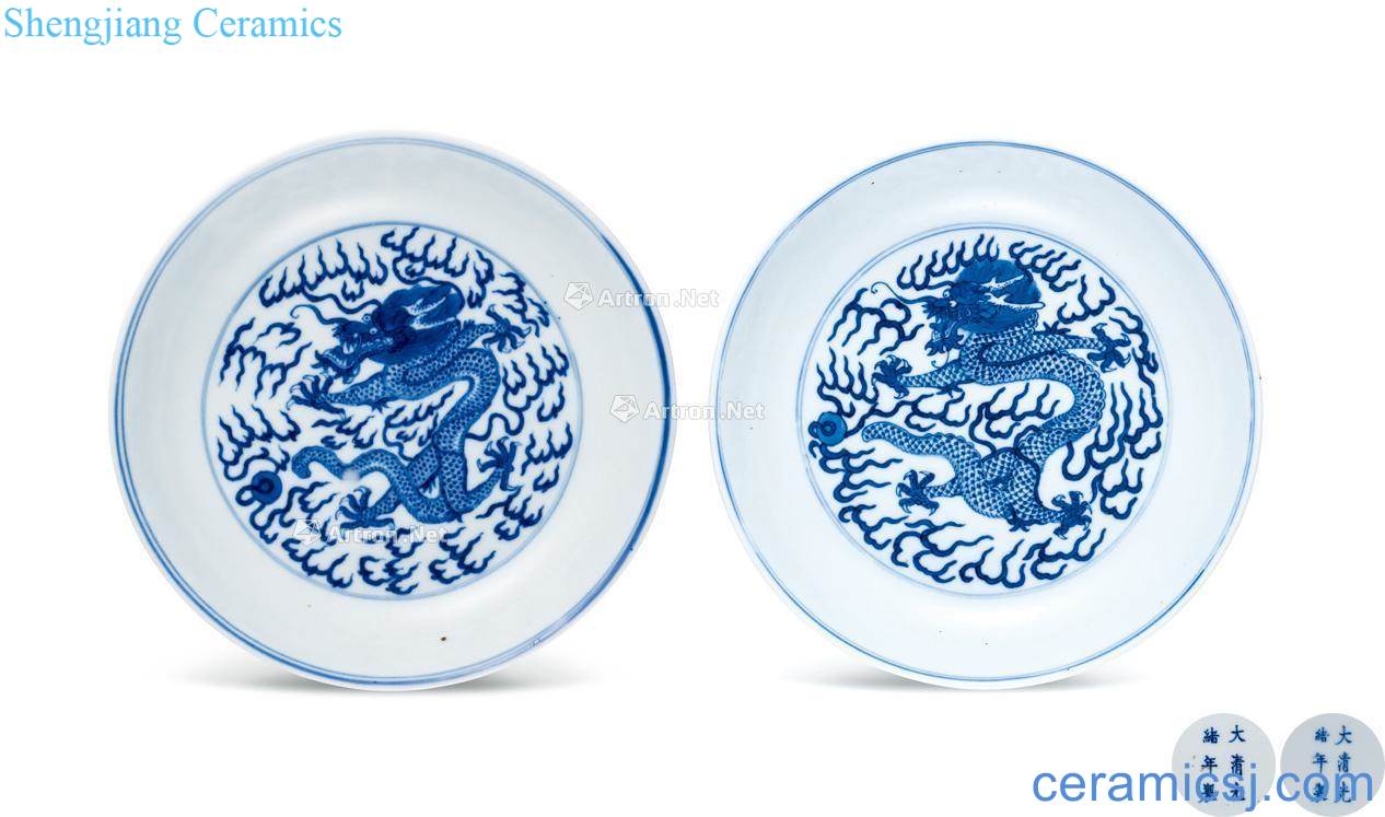 Qing guangxu Blue and white cast pearl dragon tray (a set of two)