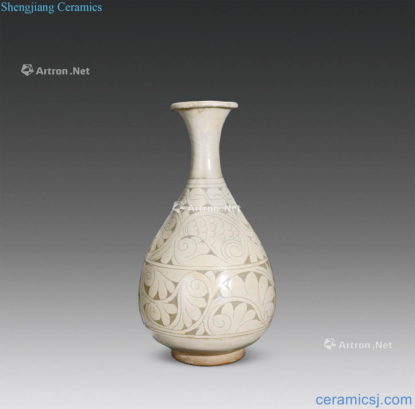Ming White glazed hand-cut okho spring bottle