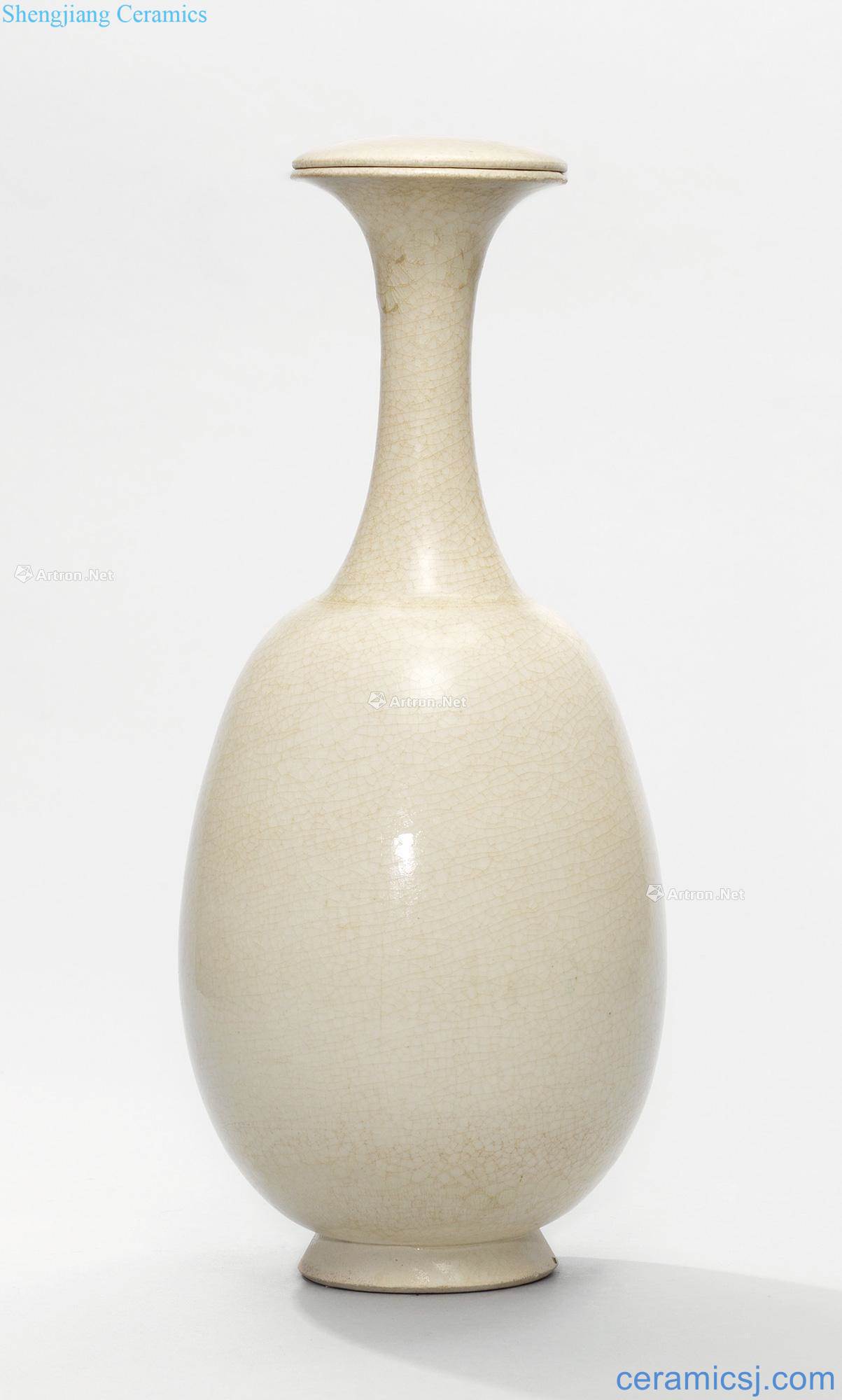 Tang white porcelain long neck bottle cap