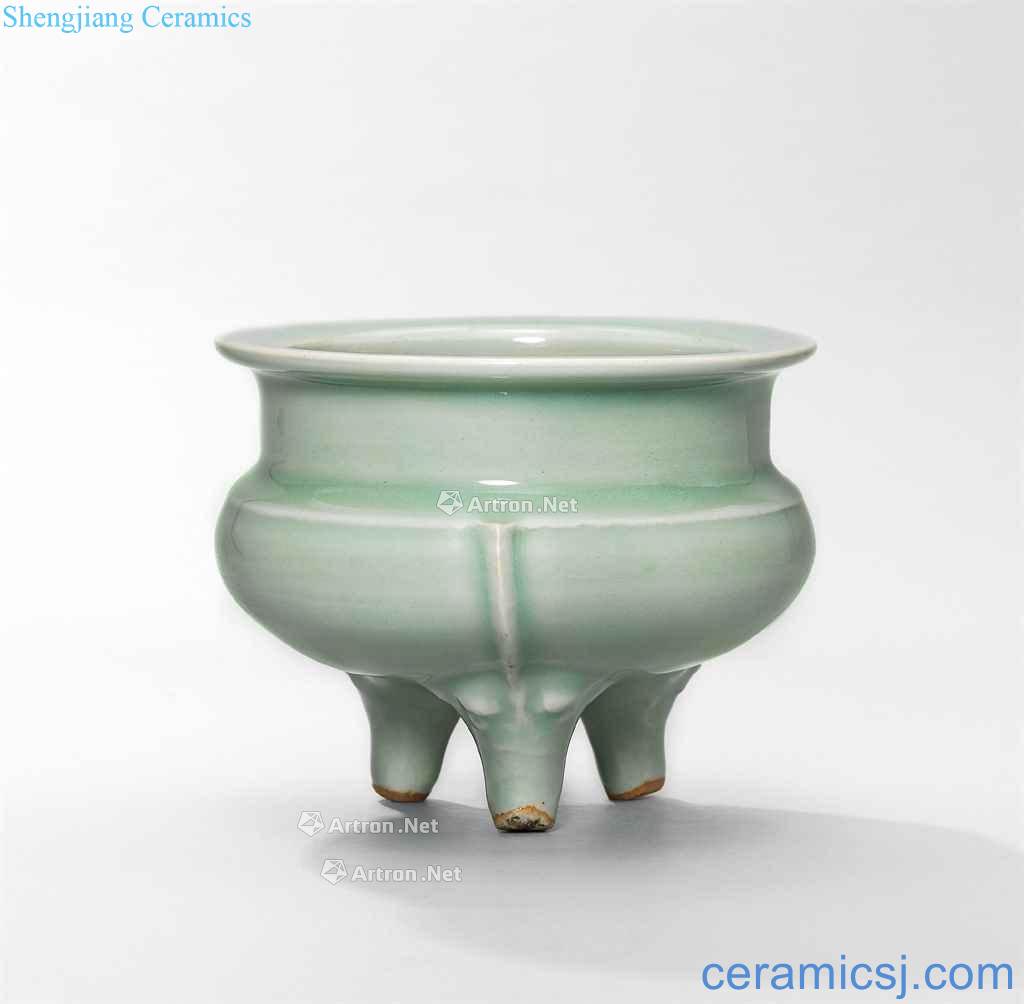 The southern song dynasty/yuan Longquan green glaze by furnace