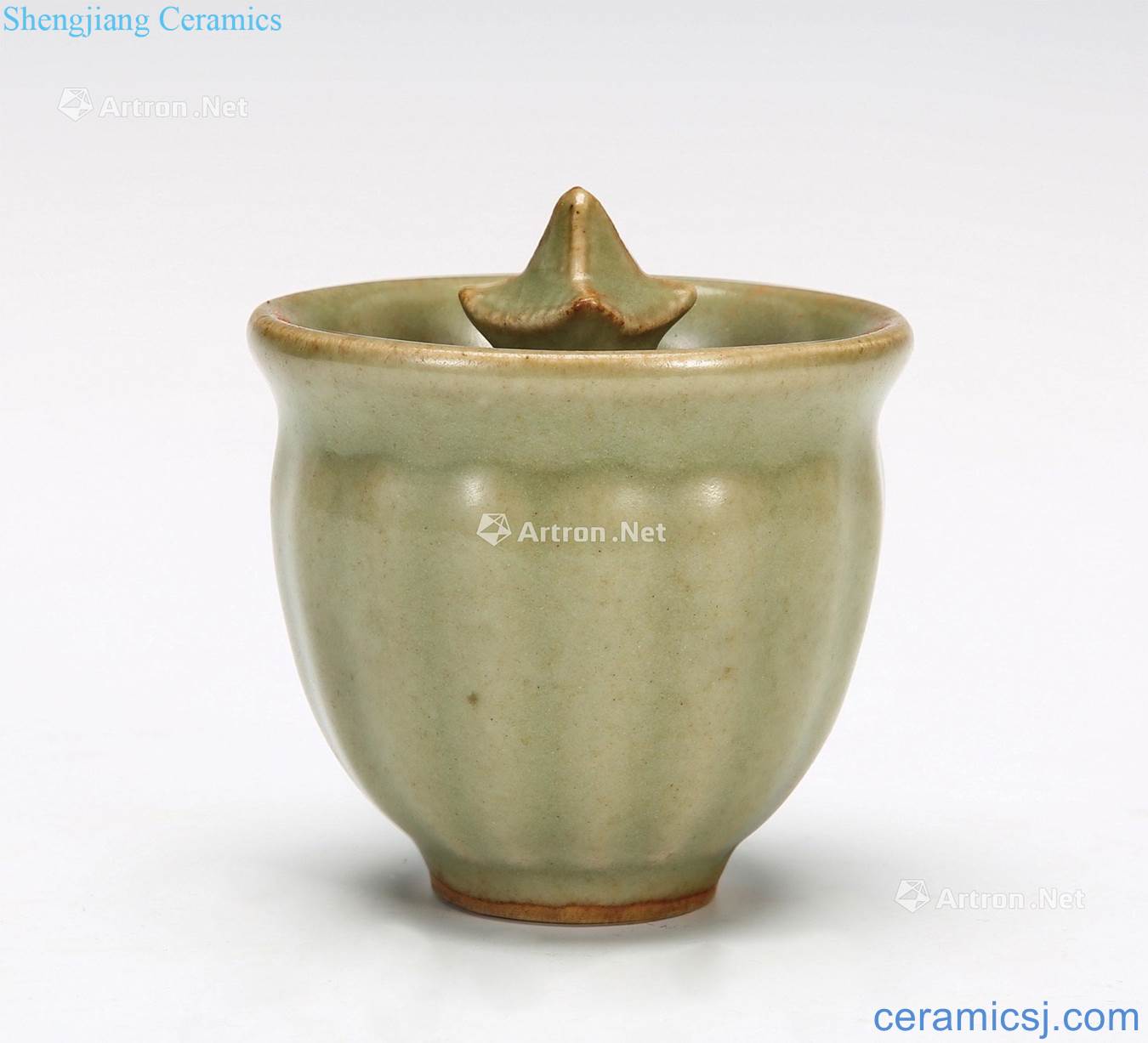 Ming Longquan celadon fair mug