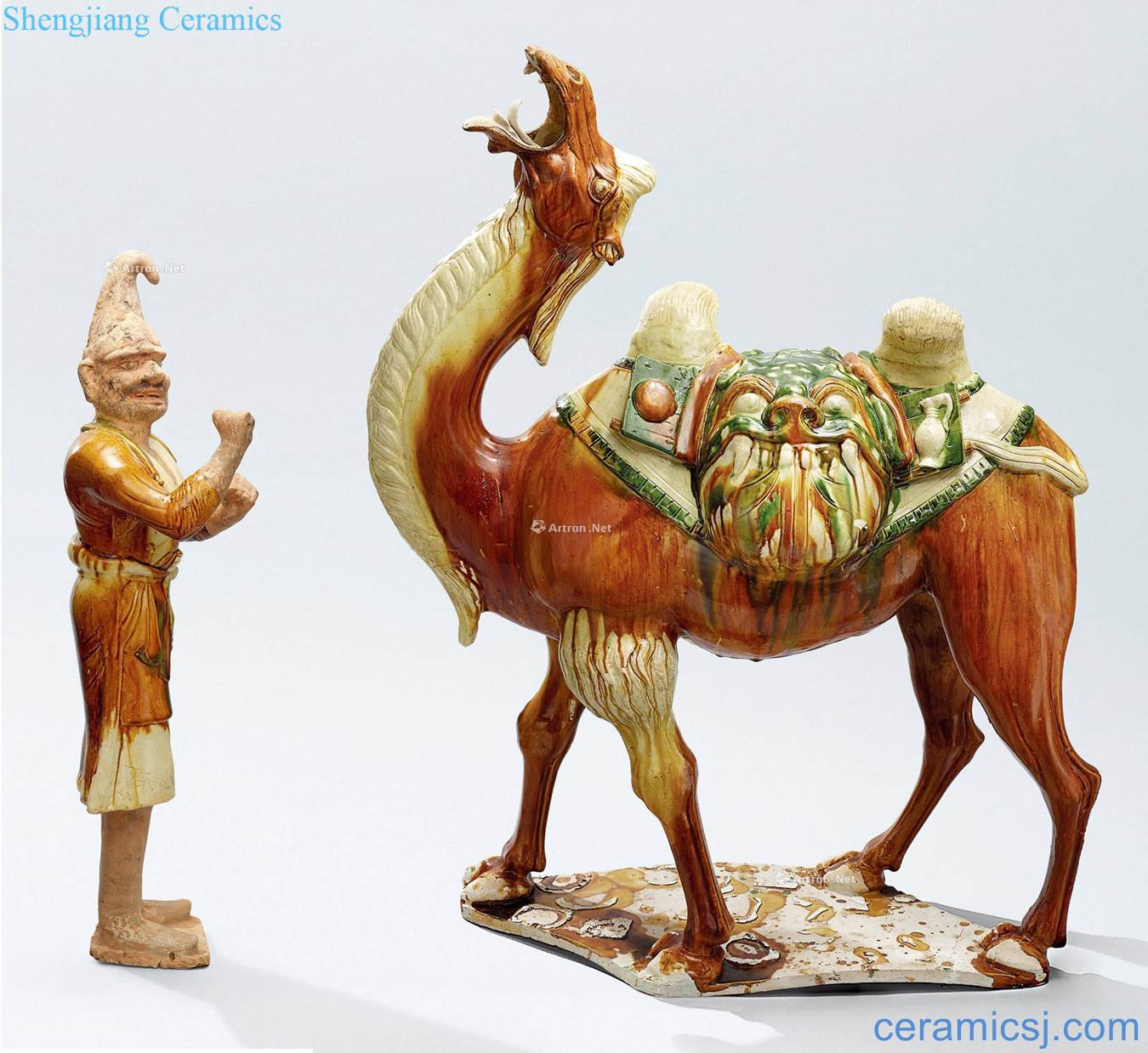 Tang three-color bactrian camels and hu RenYong