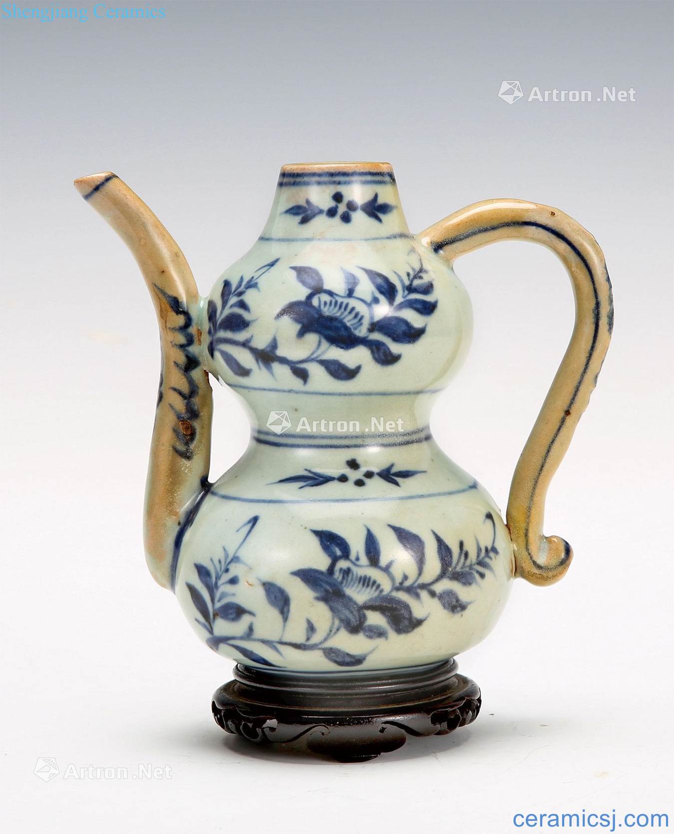 yuan Blue and white flower grain gourd shape ewer