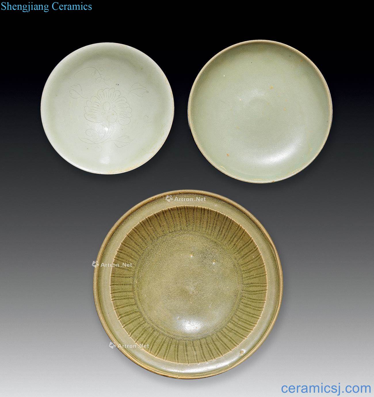 Yuan/Ming celadon plate (3) only