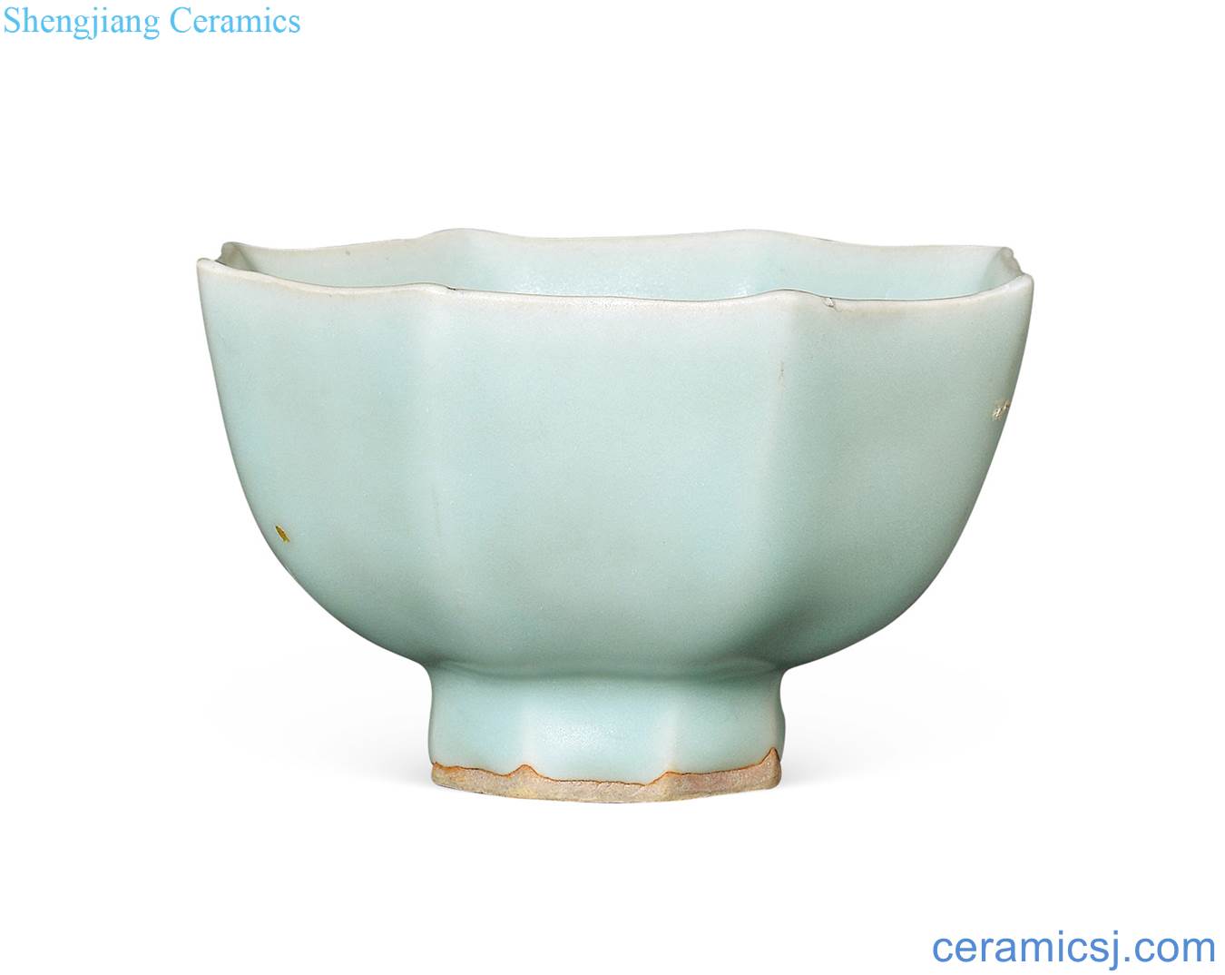 The song dynasty Longquan celadon powder blue glaze eight arrises bowl