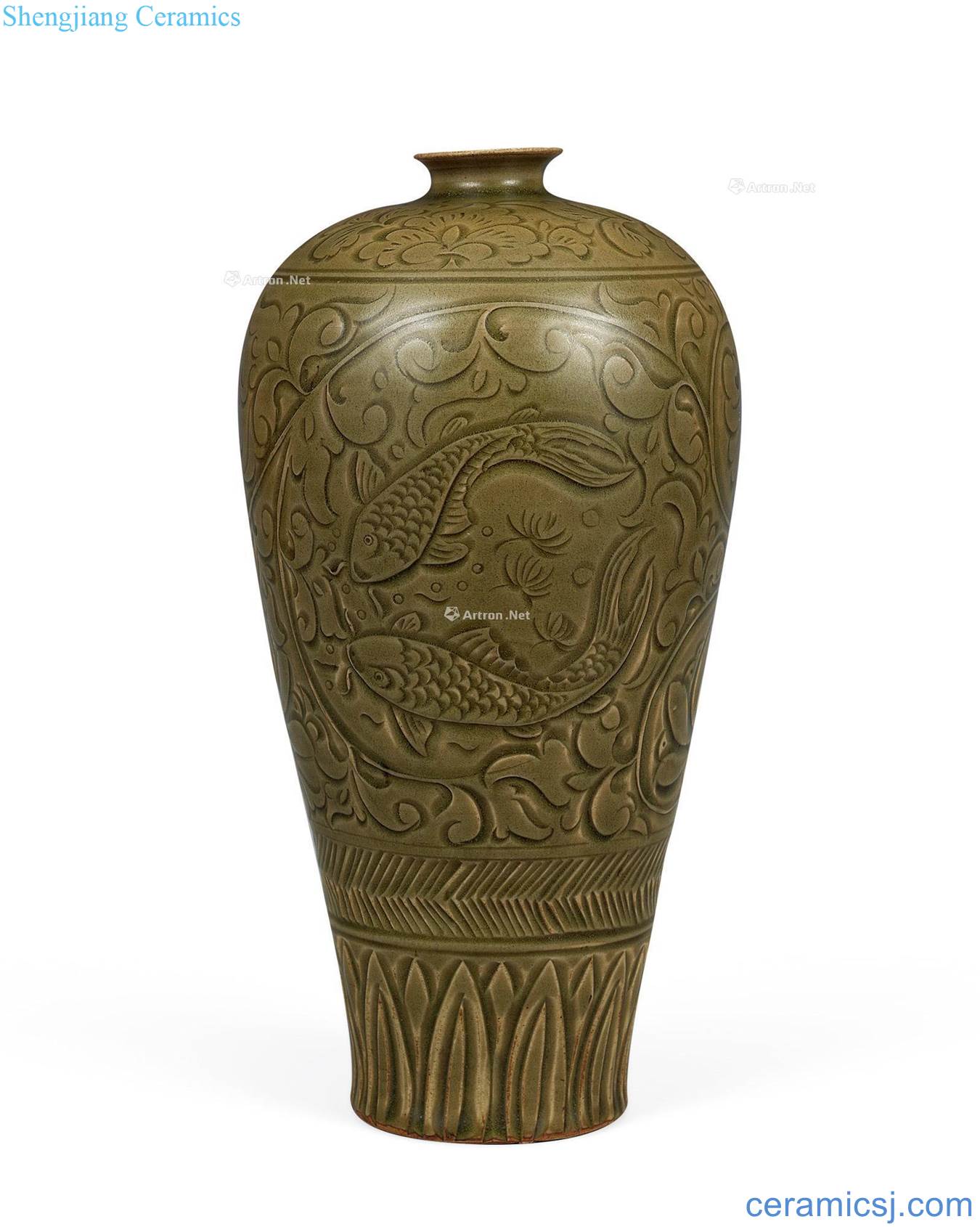 The song dynasty Yao state kiln carved plum bottle