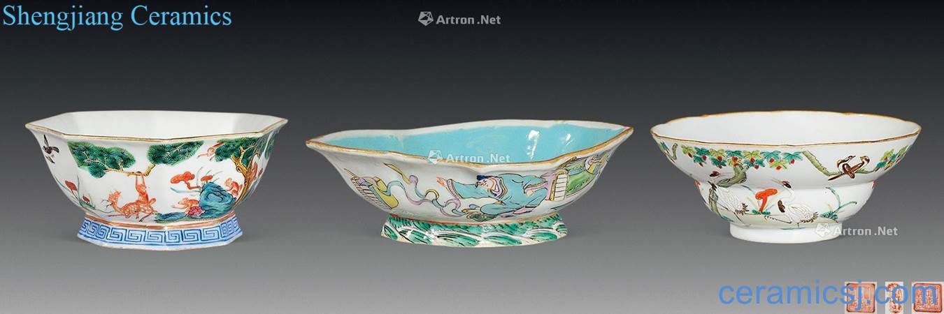 Qing famille rose bowl (three)