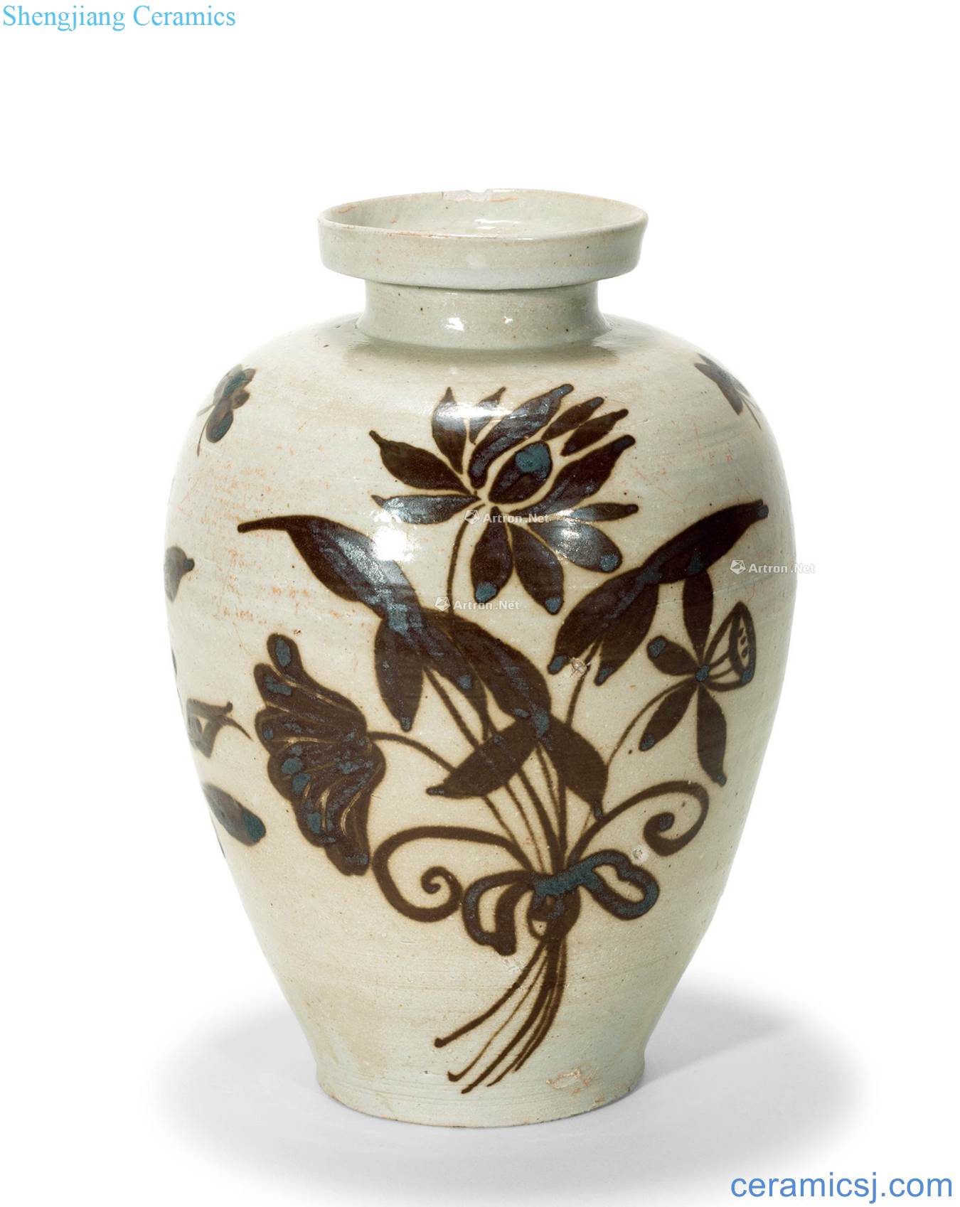 The song dynasty jizhou kiln White glazed dish mei bottles of coloured drawing or pattern