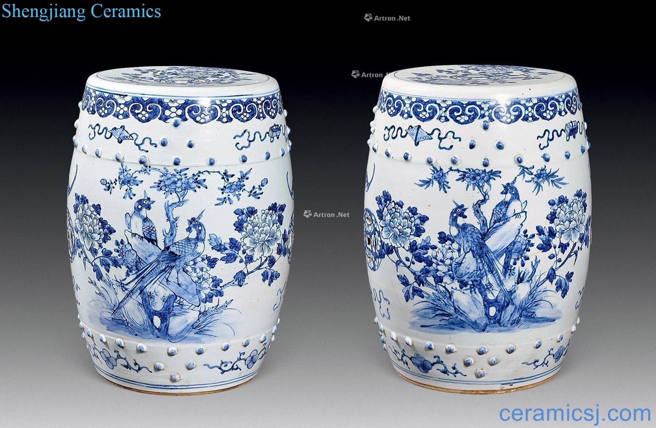 qing Blue peacock peony grains drum stool (a)