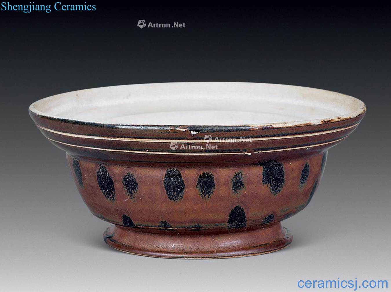 The five dynasties/song cizhou kiln sauce glaze some brown color fold along the bowl