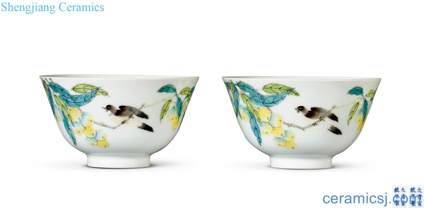 Qing xuantong powder enamel bowls of (a)