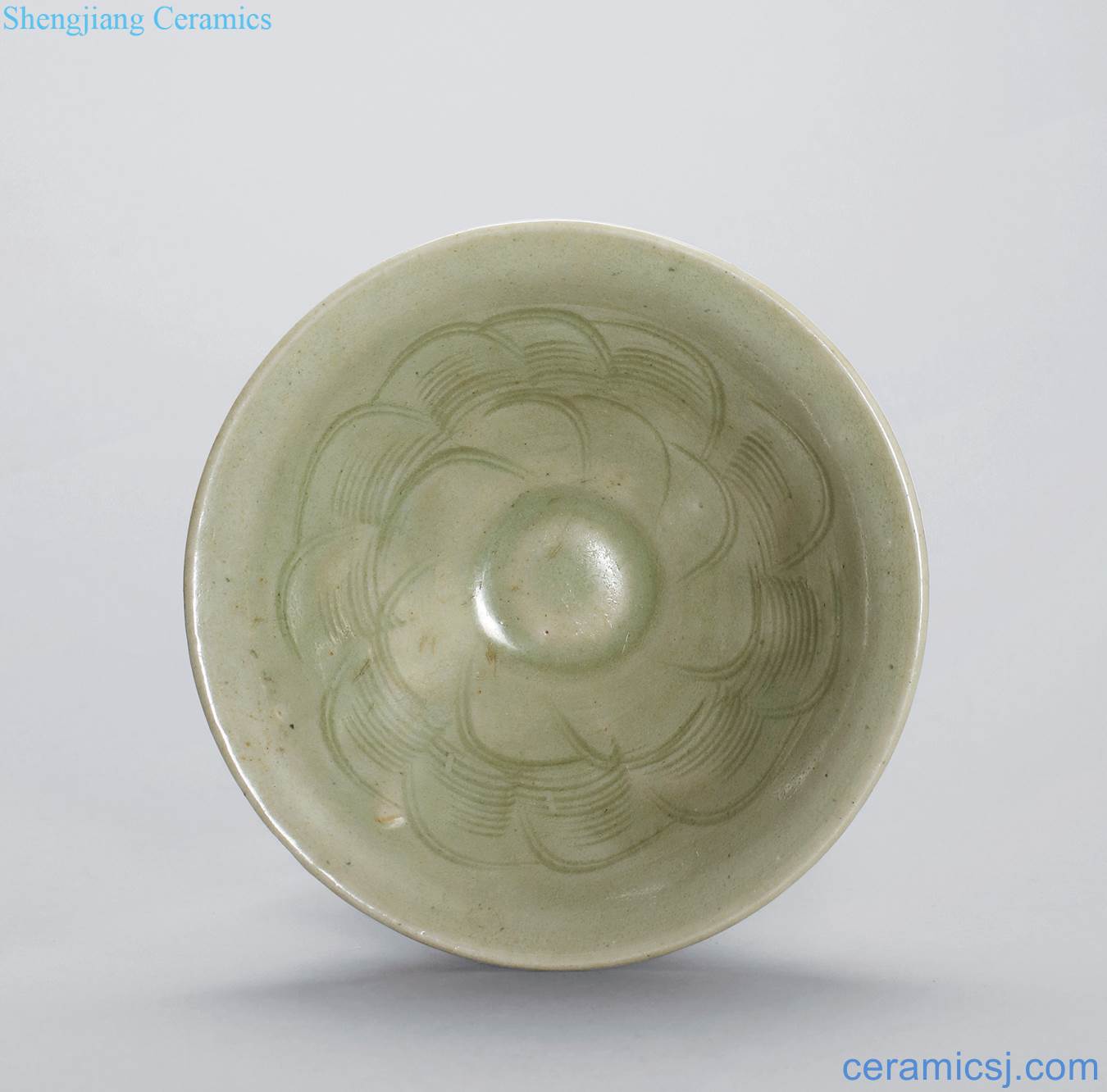 Northern song dynasty (960-1127), blue glaze scratching longquan water ripple small bowl