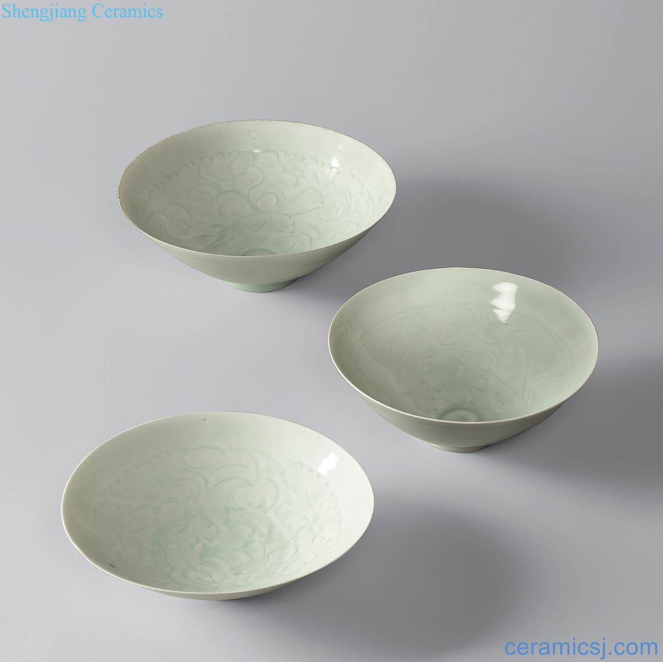 Song dynasty (960-1279), jingdezhen kiln green white glazed bowl (a group of three) score decorative pattern