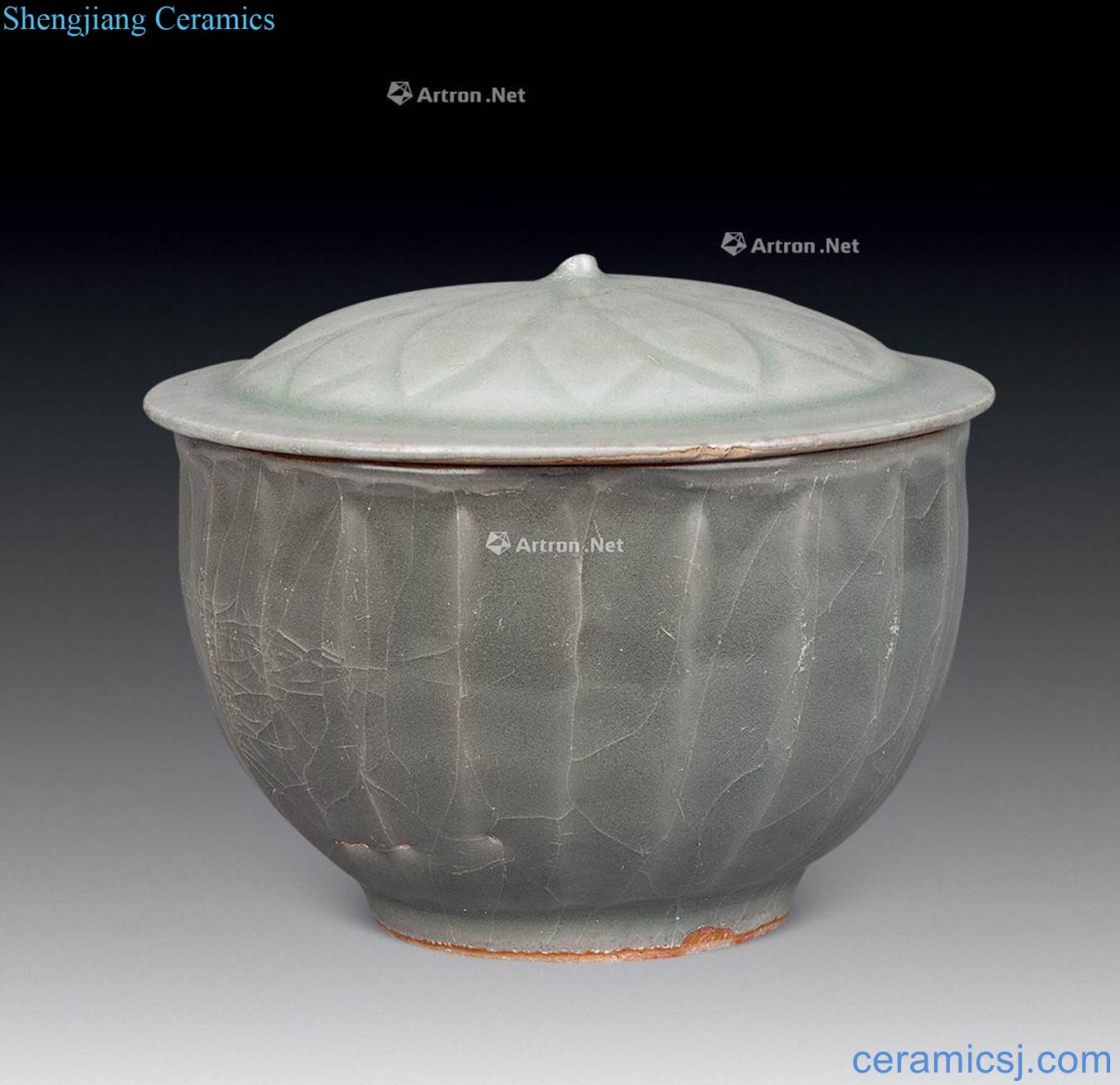 The song dynasty Longquan lotus-shaped tureen