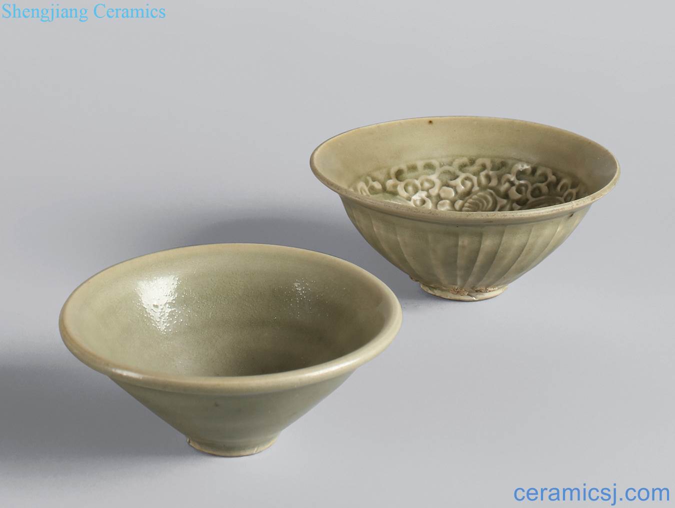 Northern song dynasty (960-1127) and gold (1115-1234), yao state kiln green glaze small bowl, stamps chrysanthemum lines around branches small bowl (a set of two)